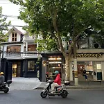 Shanghai Hills& Art Suite 17 - Near Line 1, 10 & 12 South Shanxi Road Metro