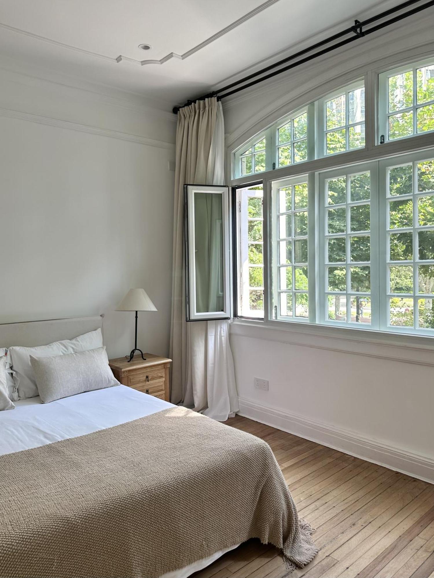Apartment Hills& Art 17 - Near Line 1, 10 & 12 South Shanxi Road Metro Shanghai