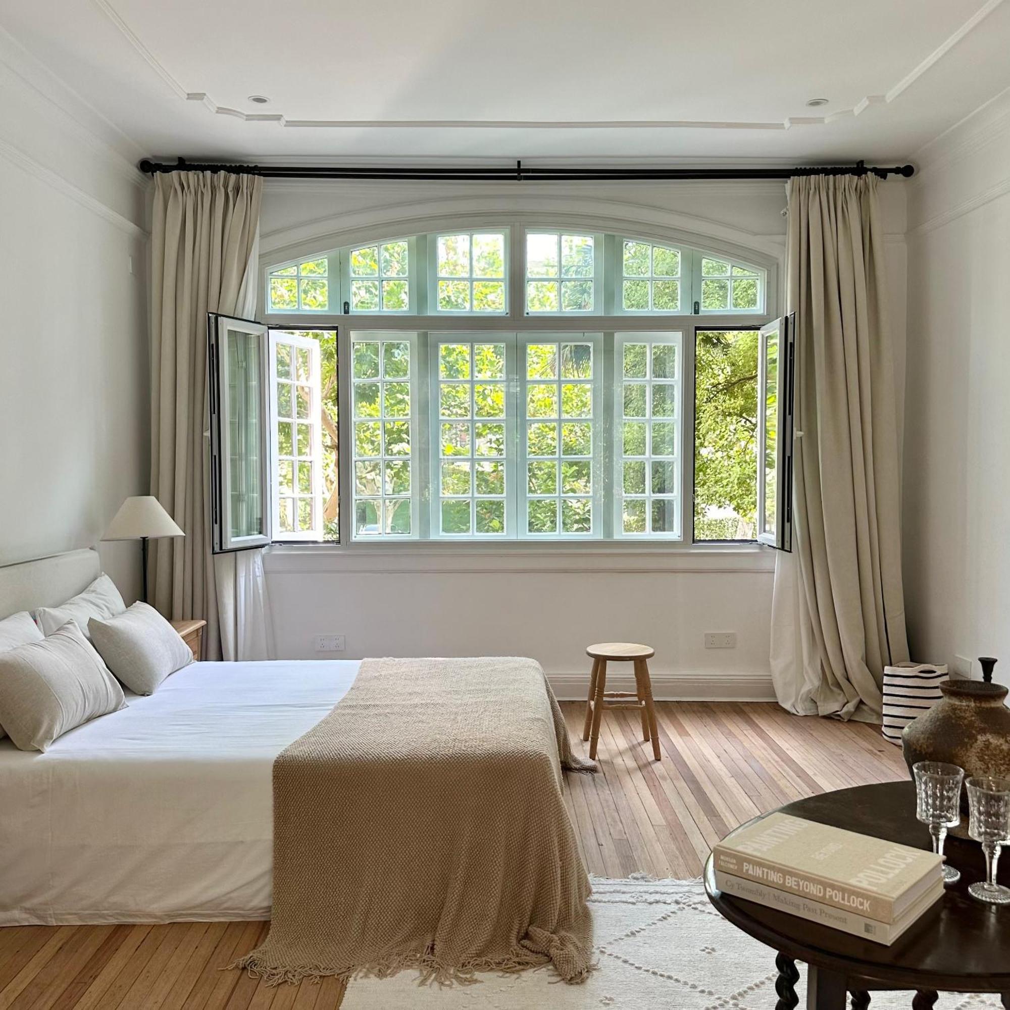 Hills& Art 17 - Near Line 1, 10 & 12 South Shanxi Road Metro Apartment *